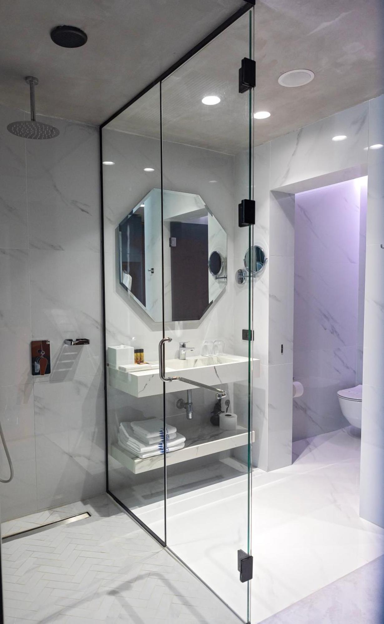 Maritim Marina Bay & Casino Adult Friendly Hotel Wlora