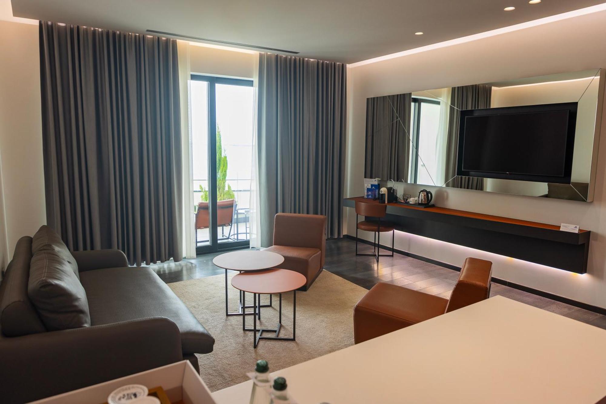 Maritim Marina Bay & Casino Adult Friendly Hotel Wlora