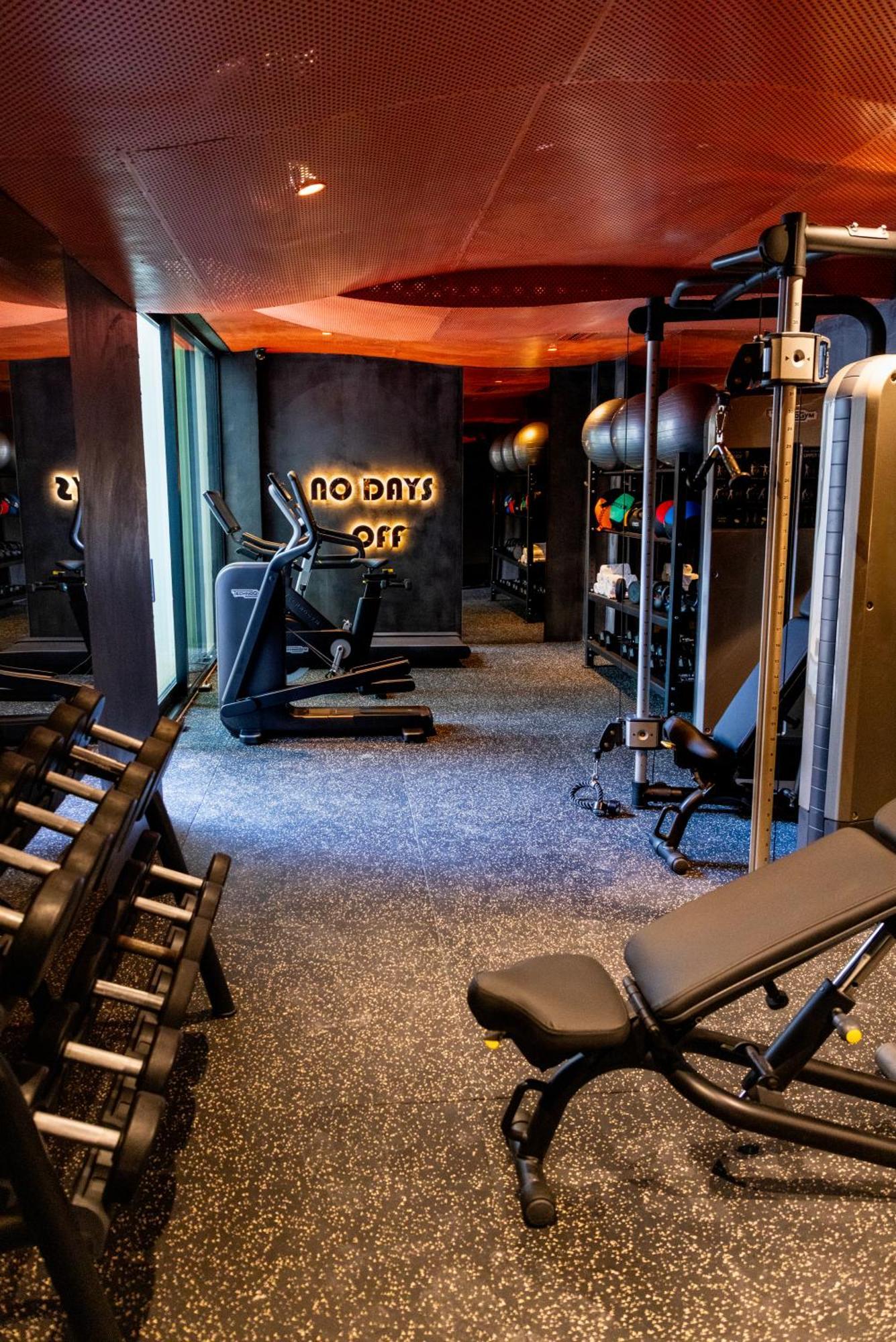 Maritim Marina Bay & Casino Adult Friendly Hotel Wlora